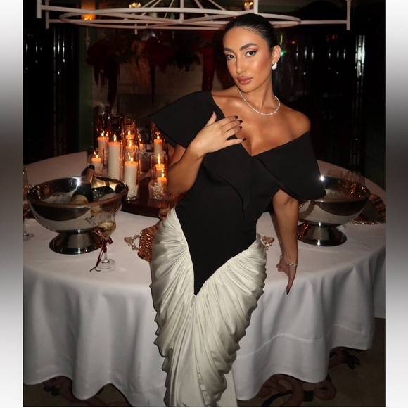 Elegant Black and White Off-Shoulder Gown custom from Dubai as seen on Noor - Picture 9 of 16